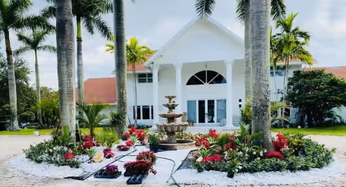 Villa Amore Private Estate on 3 Acres